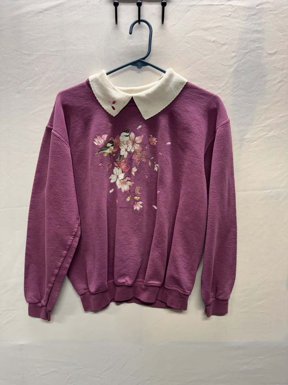 Vintage 90s Morning Sun Bird and Floral Embroidered Collared Sweatshirt